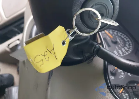 2004 Chevrolet Tahoe Lt из США, поврежденный, VIN 1GNEC13Z44R291611